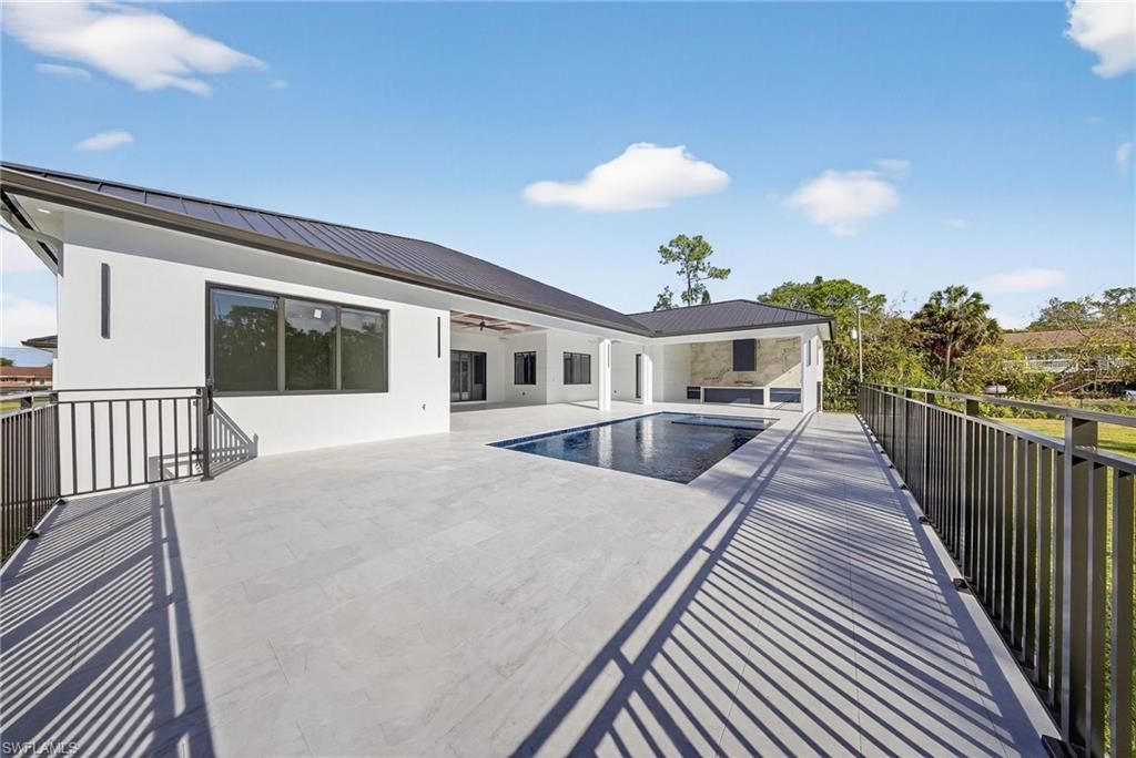 1874 39th St Sw, Naples, FL 34117 Photo