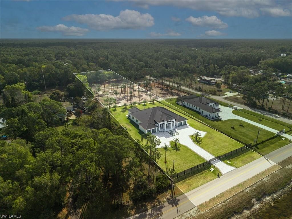 1874 39th St Sw, Naples, FL 34117 Photo