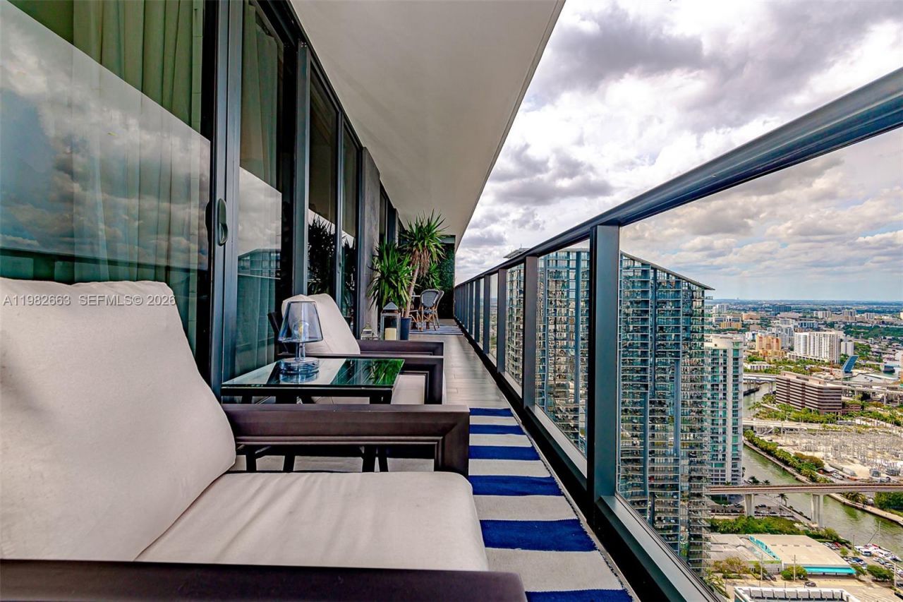 801 S Miami Ave , Unit 4508, Miami, FL 33130 Photo