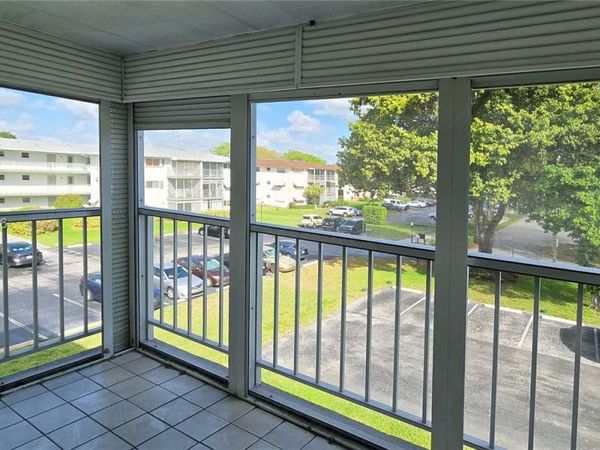 1201 Hillcrest Ct, Unit 302, Hollywood, FL 33021