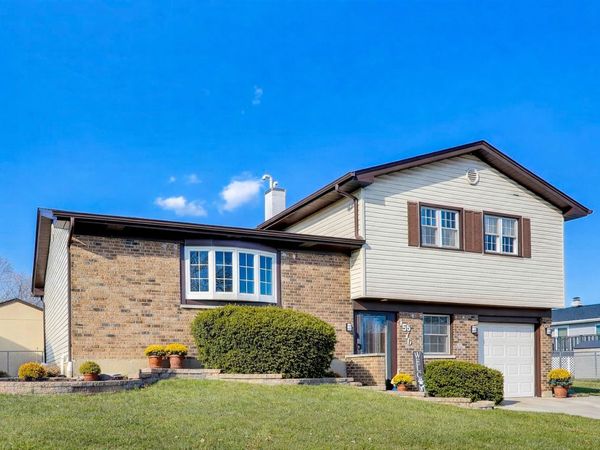 1576 Von Braun Trail , Elk Grove Village, IL 60007