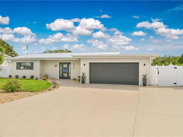4322 Harbour LN , NORTH FORT MYERS, FL 33903