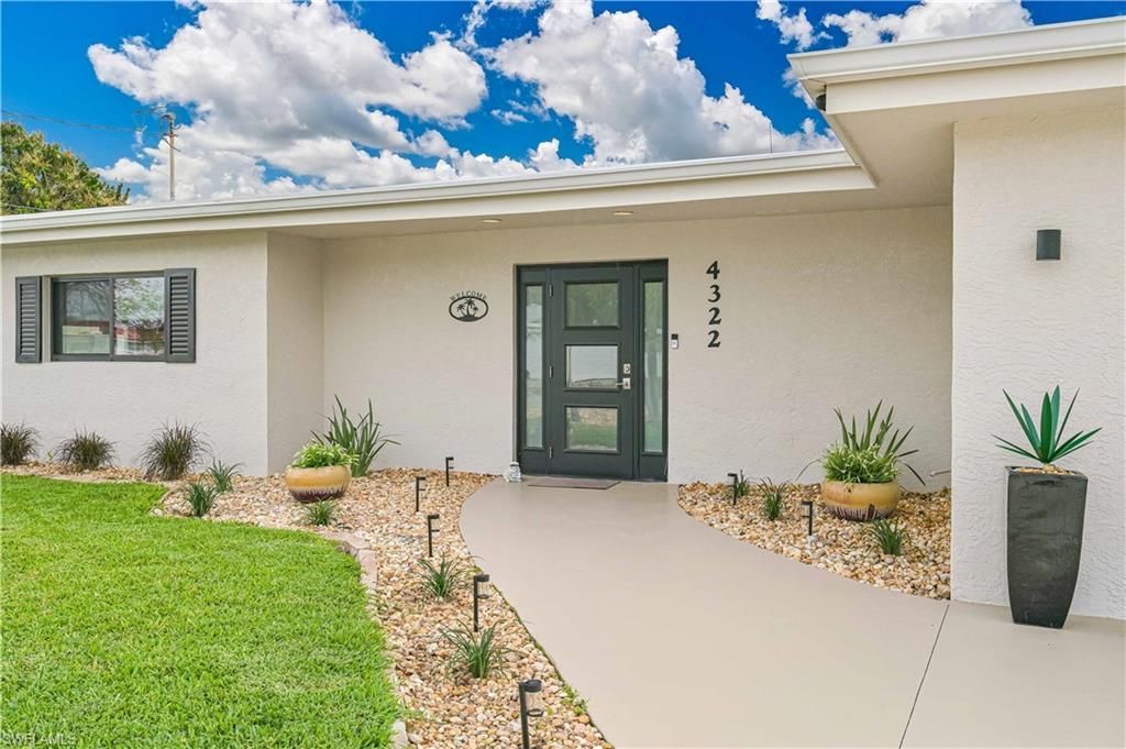 4322 Harbour Ln, North Fort Myers, FL 33903 Photo