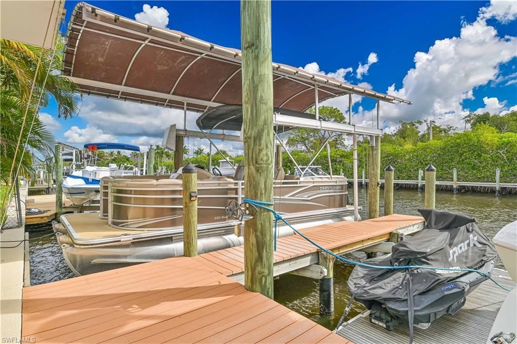 4322 Harbour Ln, North Fort Myers, FL 33903 Photo