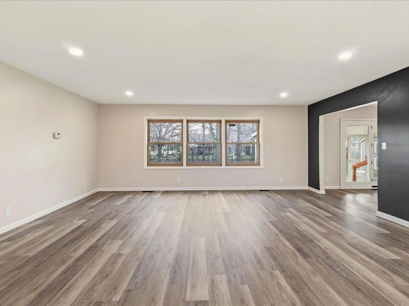 354 Hickory Drive, Marysville, OH 43040 Photo 6