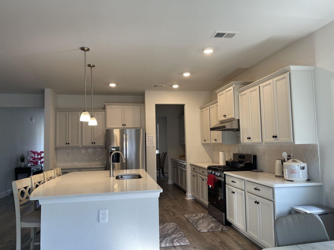 4064 Dewberry Ln. Photo 7