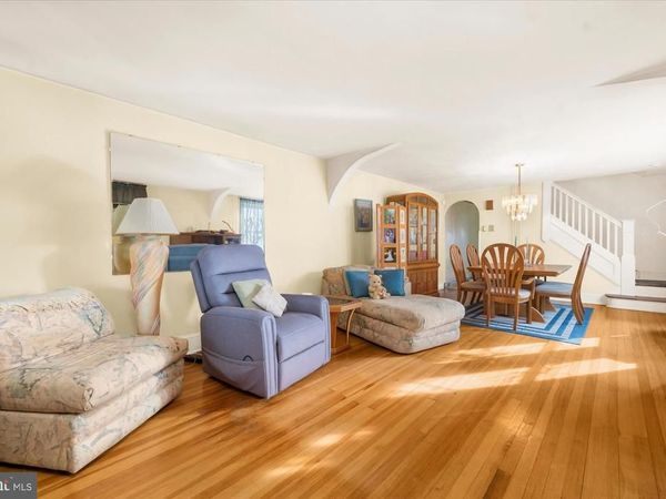 108 FITZ RANDOLPH, HAMILTON, NJ 08610