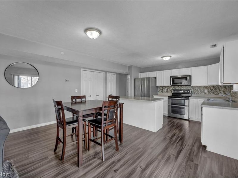 3558 E 71st Street, Cleveland, OH 44105 Photo 8