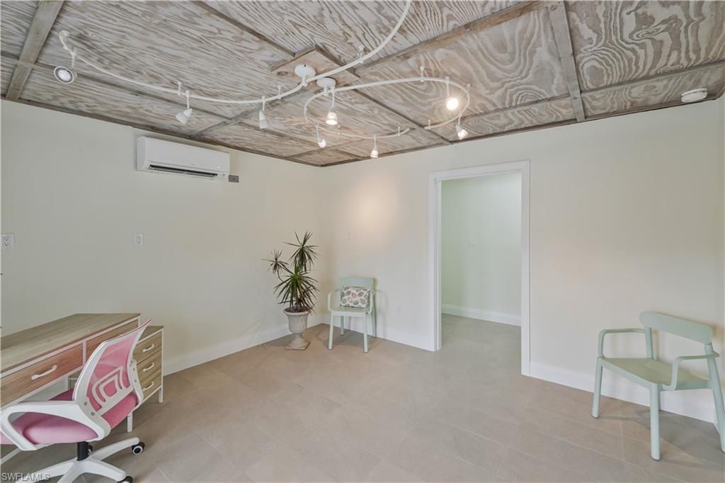 480 Oak Ave, Naples, FL 34108 Photo