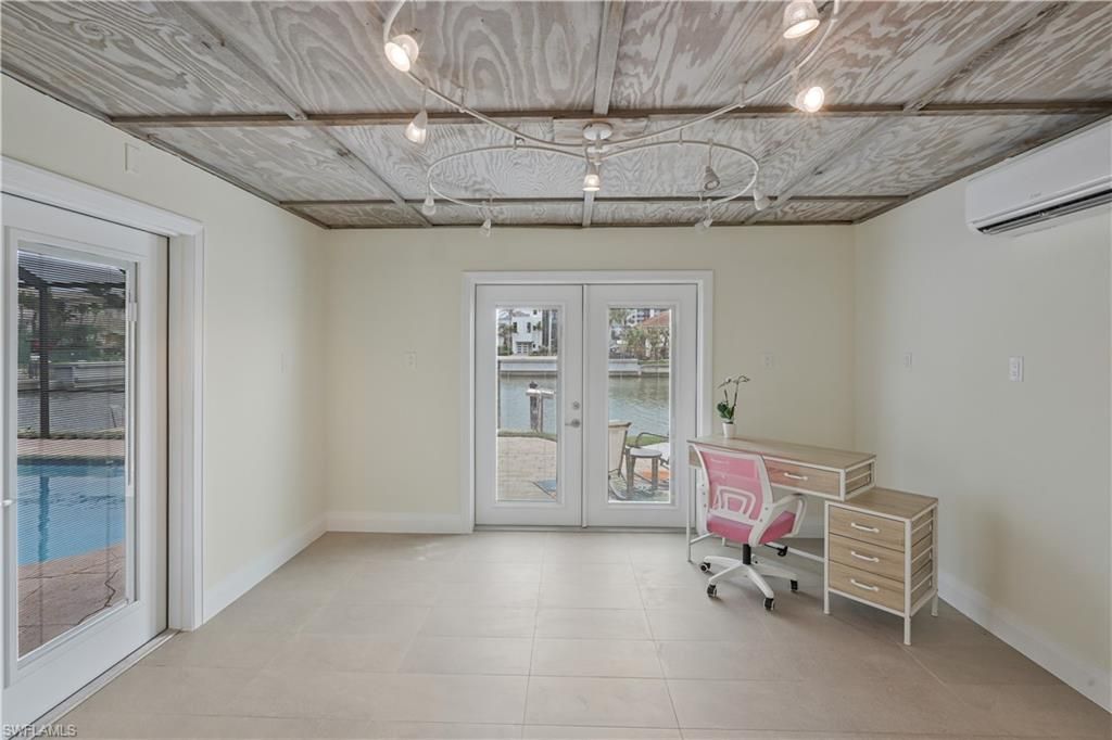 480 Oak Ave, Naples, FL 34108 Photo