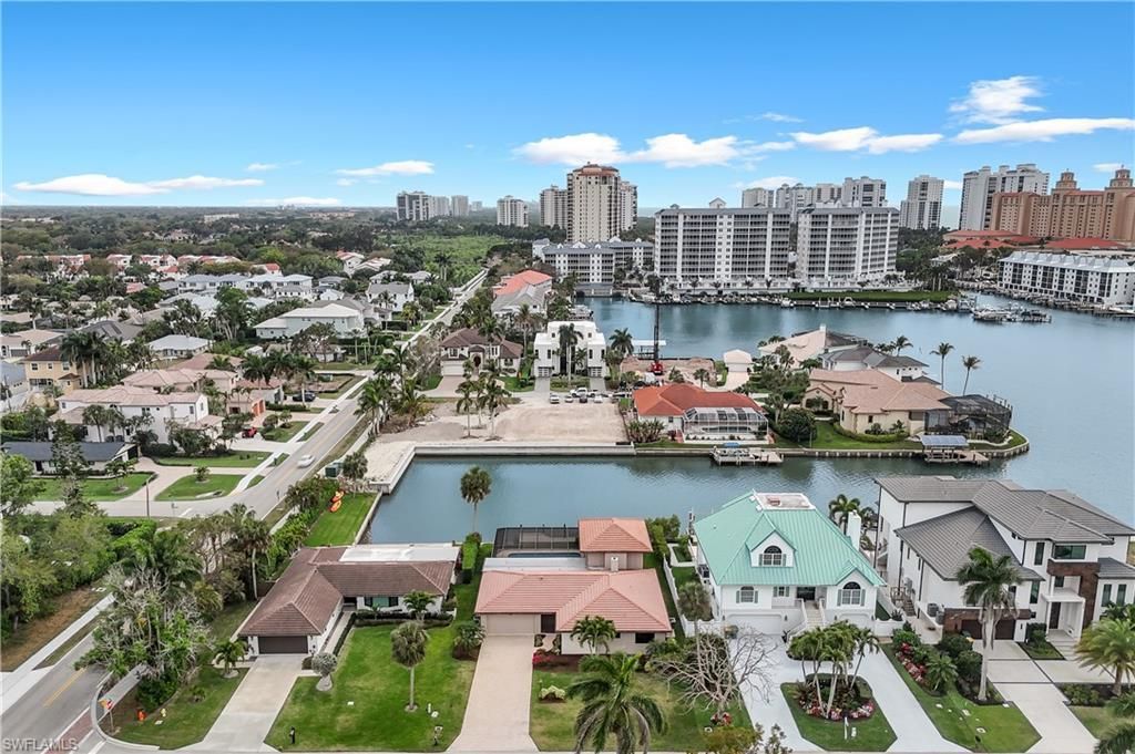 480 Oak Ave, Naples, FL 34108 Photo