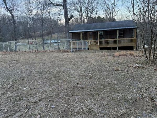 453 EAST BRECKENRIDGE, BOLT, WV 25817