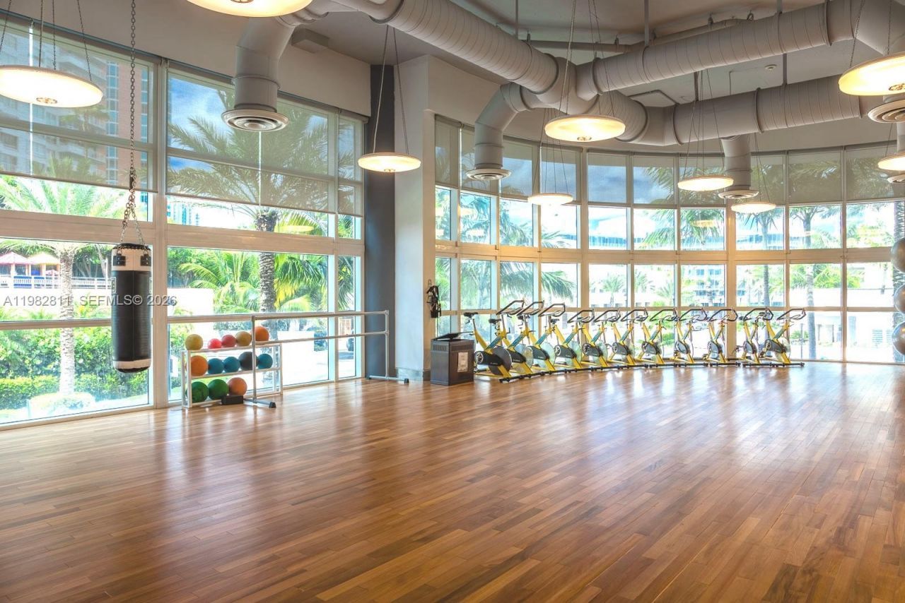 50 S Pointe Dr, Unit 509, Miami Beach, FL 33139 Photo