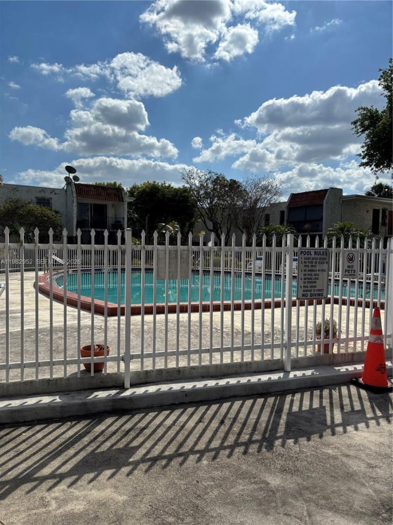 8701 SW 141st St , Unit M3, Palmetto Bay, FL 33176 Photo