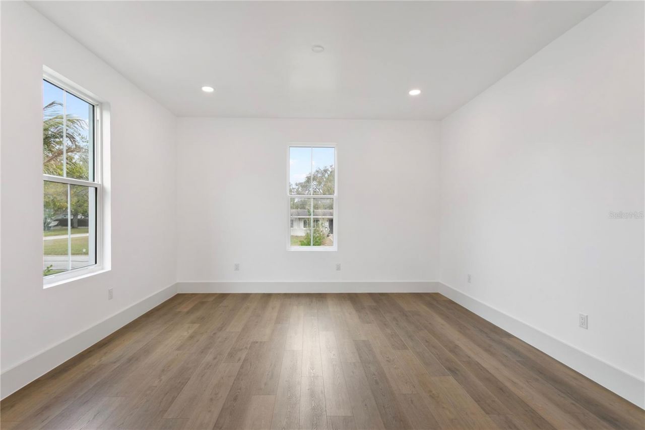 514 38th Avenue Ne, Saint Petersburg, FL 33704 Photo