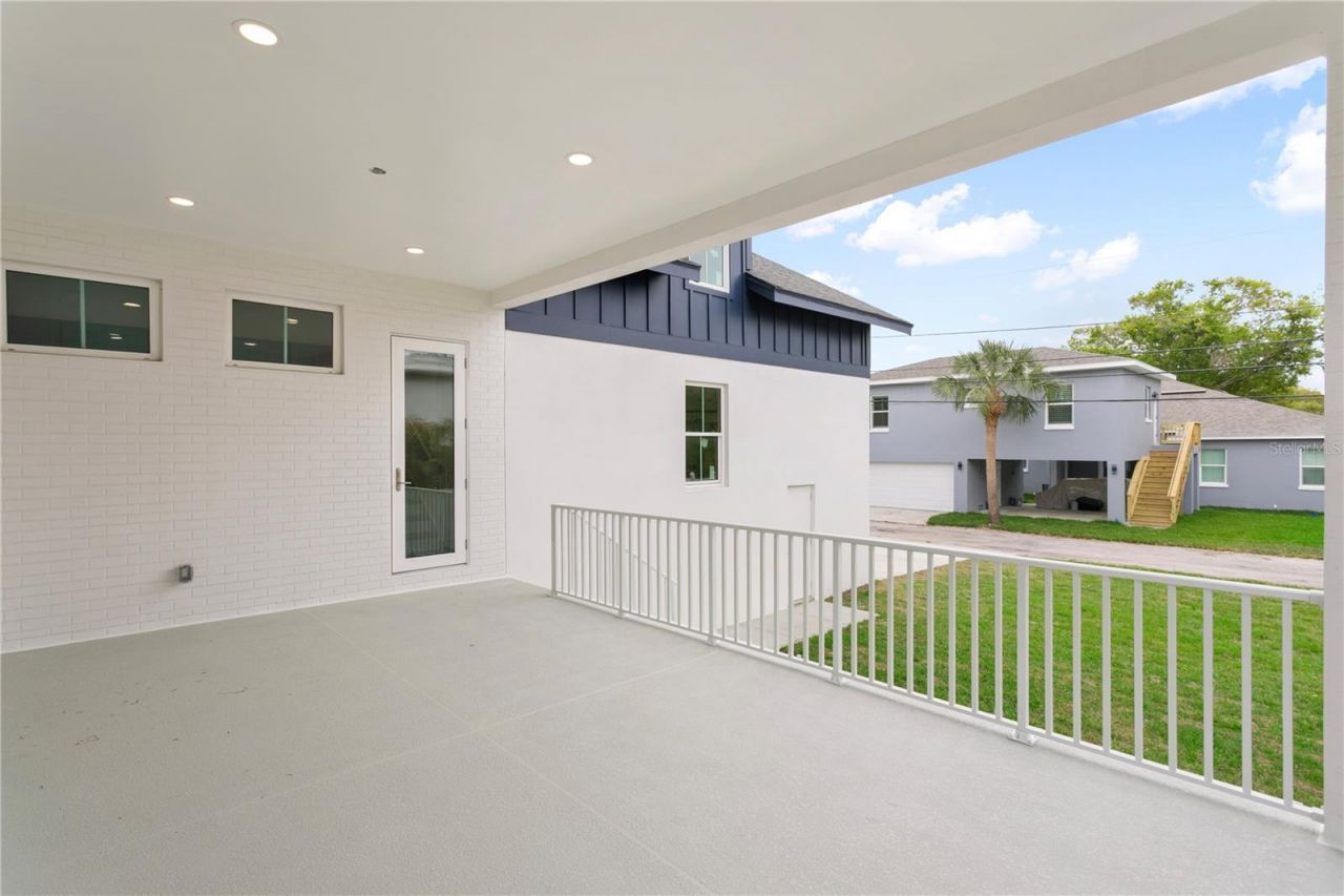 514 38th Avenue Ne, Saint Petersburg, FL 33704 Photo