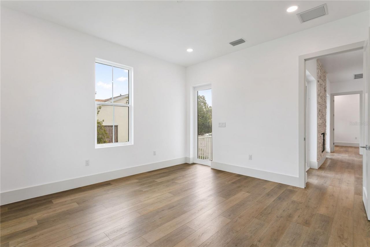 514 38th Avenue Ne, Saint Petersburg, FL 33704 Photo