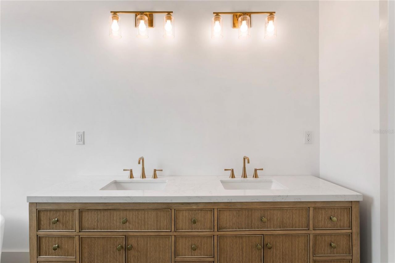 514 38th Avenue Ne, Saint Petersburg, FL 33704 Photo