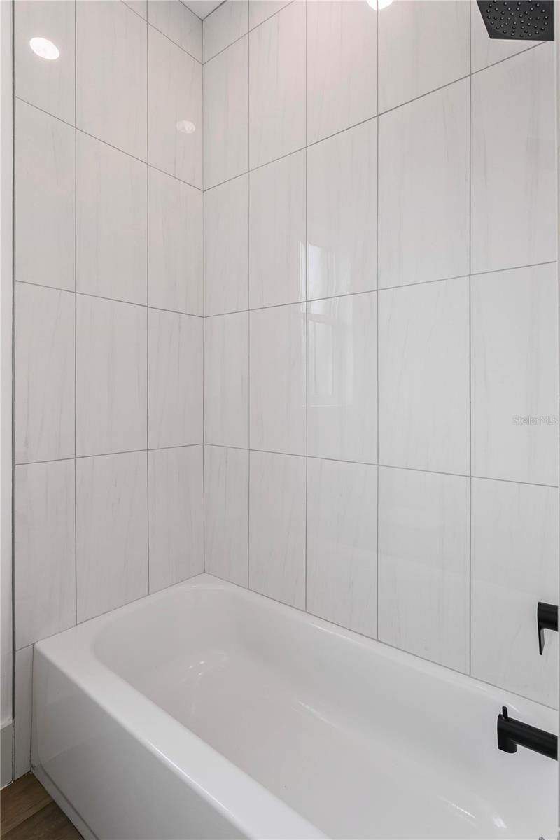 514 38th Avenue Ne, Saint Petersburg, FL 33704 Photo