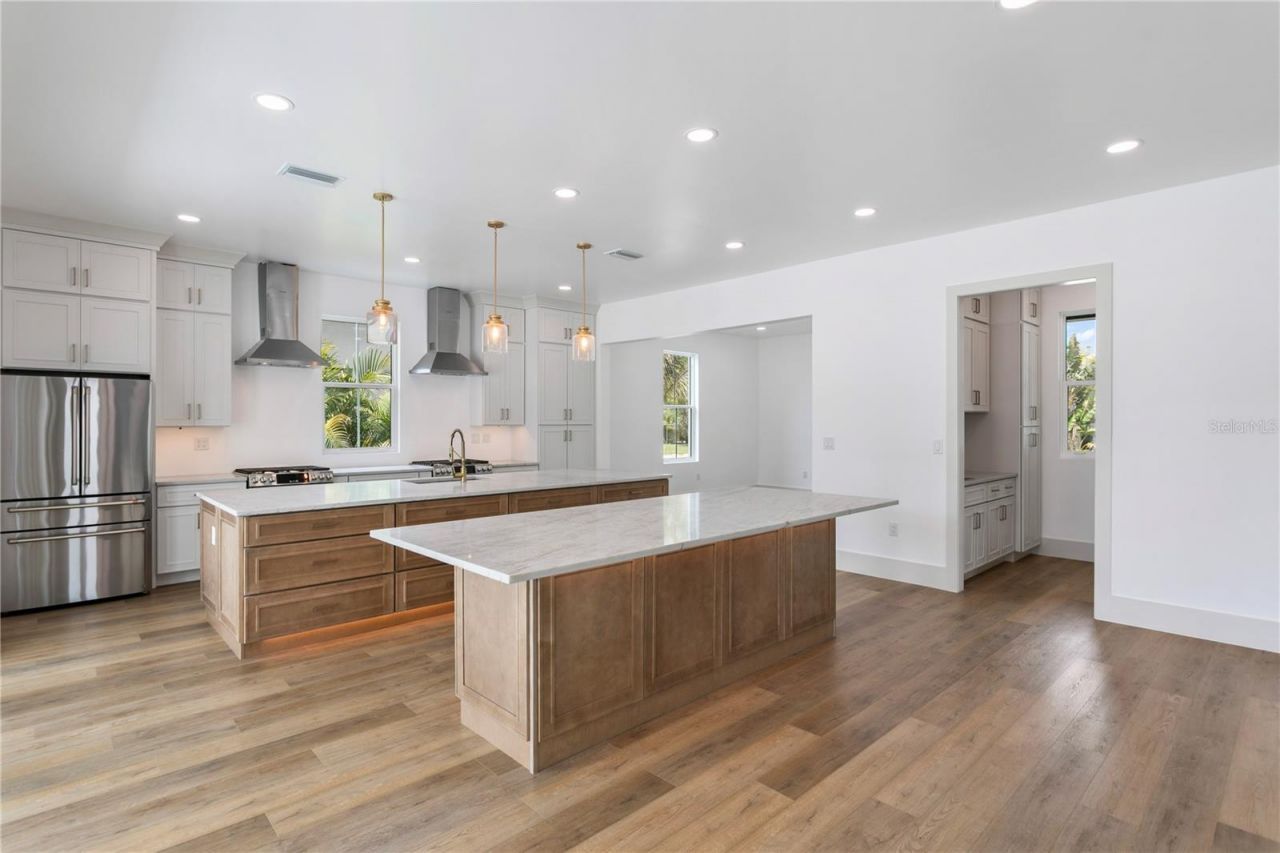 514 38th Avenue Ne, Saint Petersburg, FL 33704 Photo