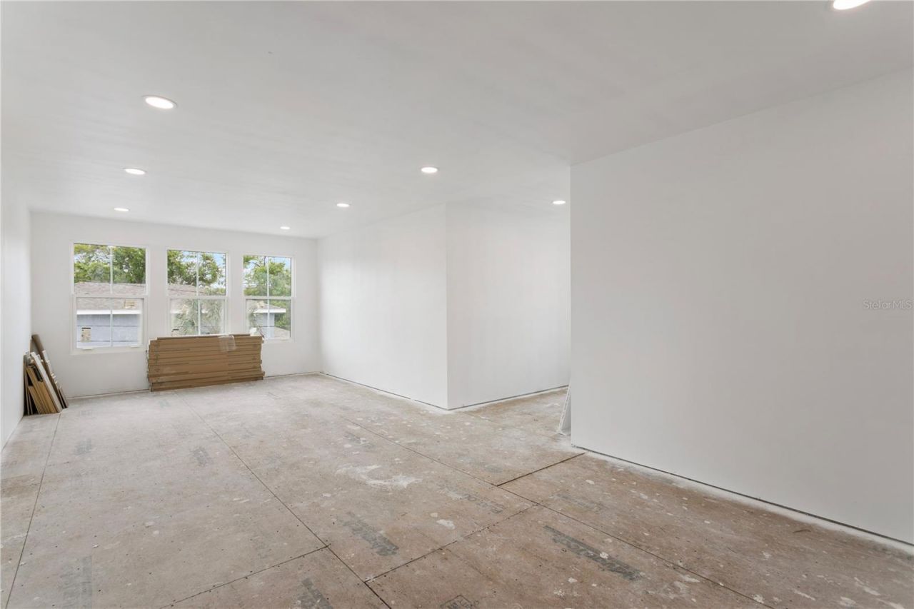 514 38th Avenue Ne, Saint Petersburg, FL 33704 Photo