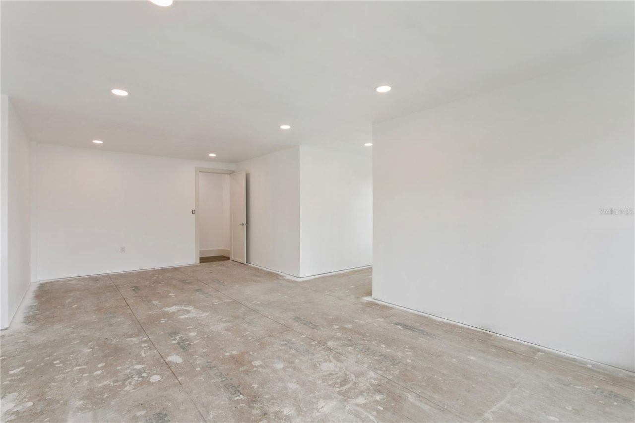 514 38th Avenue Ne, Saint Petersburg, FL 33704 Photo