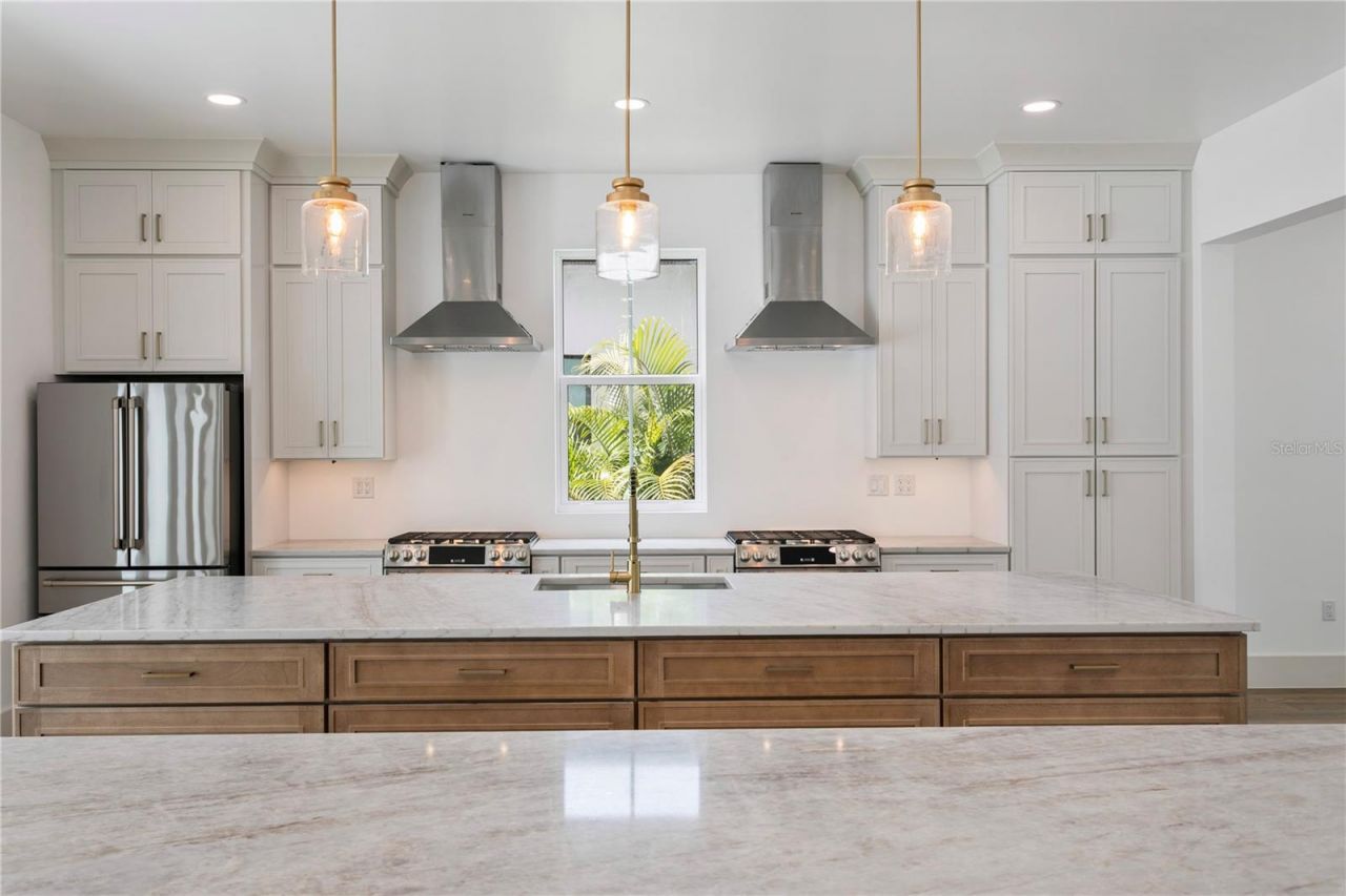 514 38th Avenue Ne, Saint Petersburg, FL 33704 Photo