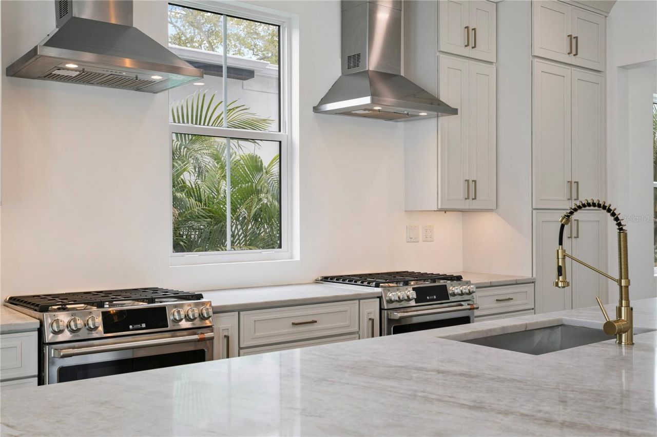 514 38th Avenue Ne, Saint Petersburg, FL 33704 Photo