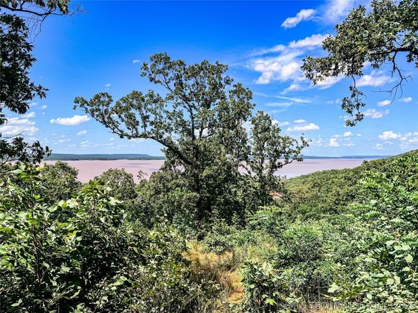 5 Rose Way , Stigler, OK 74462