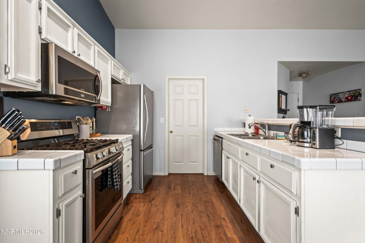 712 Hastings Way, Fernley, NV 89408 Photo