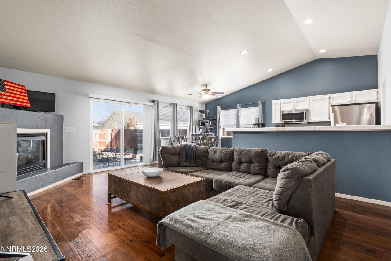 712 Hastings Way, Fernley, NV 89408 Photo