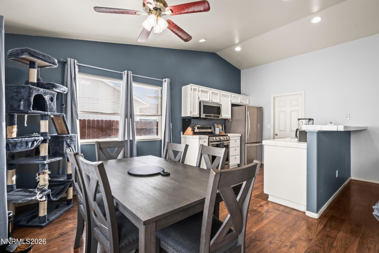 712 Hastings Way, Fernley, NV 89408 Photo