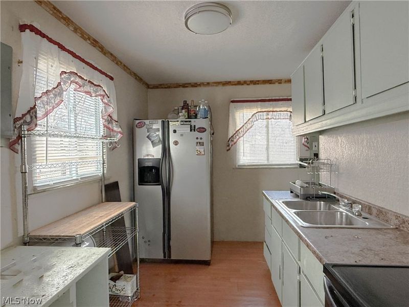 1654 Thalia Avenue, Youngstown, OH 44514 Photo 2