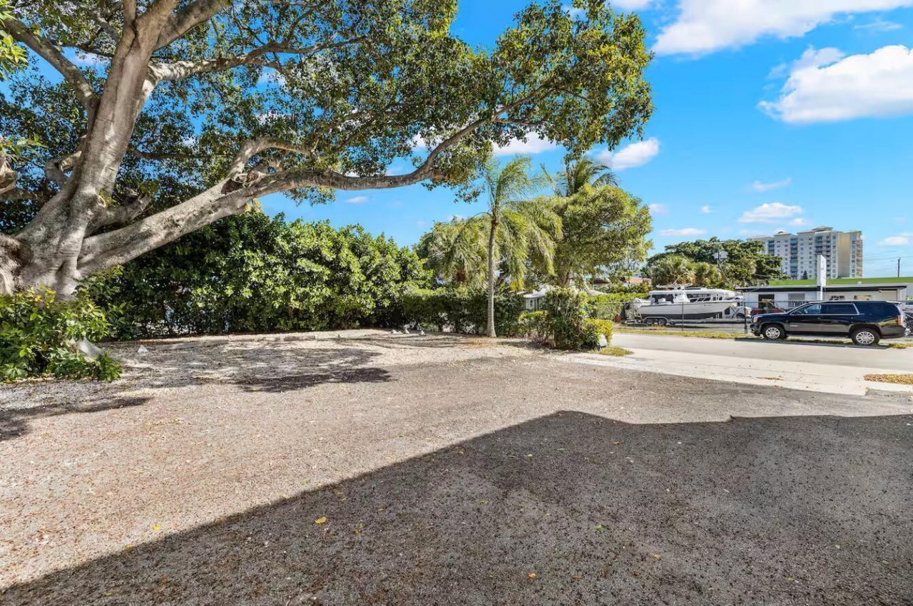 802 N Federal Highway, Unit 2, Boynton Beach, FL 33435 Photo