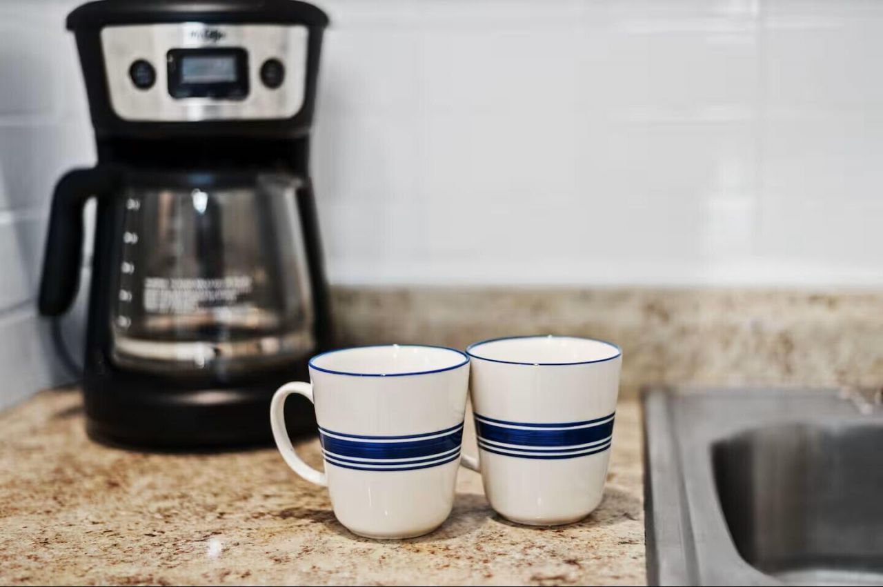 802 N Federal Highway, Unit 2, Boynton Beach, FL 33435 Photo