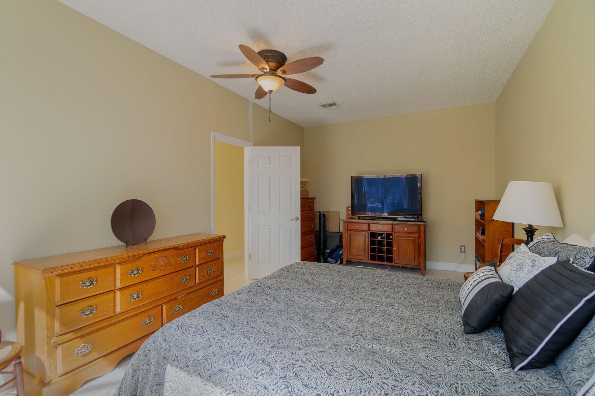 10421 Buena Ventura Drive, Boca Raton, FL 33498 Photo