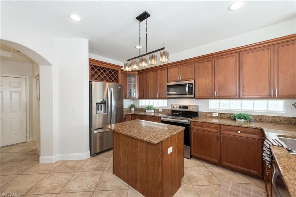 21810 Rainbow Lake Ct, Estero, FL 33928 Photo