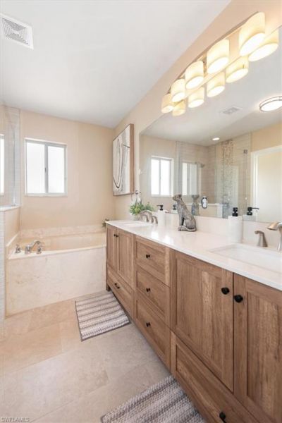 21810 Rainbow Lake Ct, Estero, FL 33928 Photo