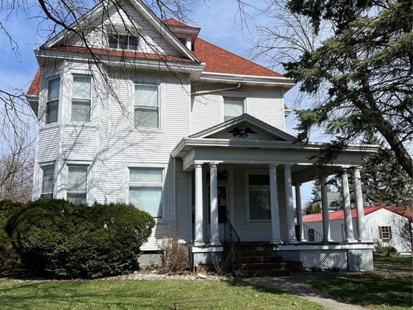 101 E 1st North Street, Mount Olive, IL 62069