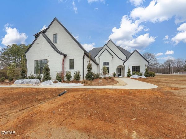 18 Shadow Ridge Drive , Jackson, TN 38305