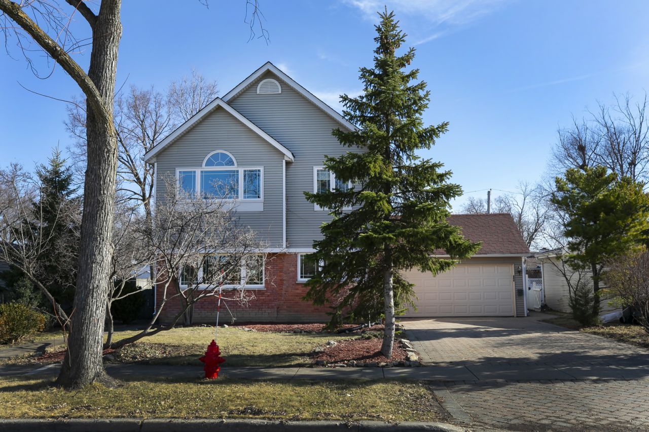 9535 Osceola Avenue, Morton Grove, IL 60053 Main Photo