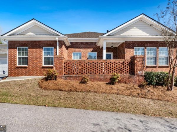 341 Villa Park Circle, Unit 37, Stone Mountain, GA 30087