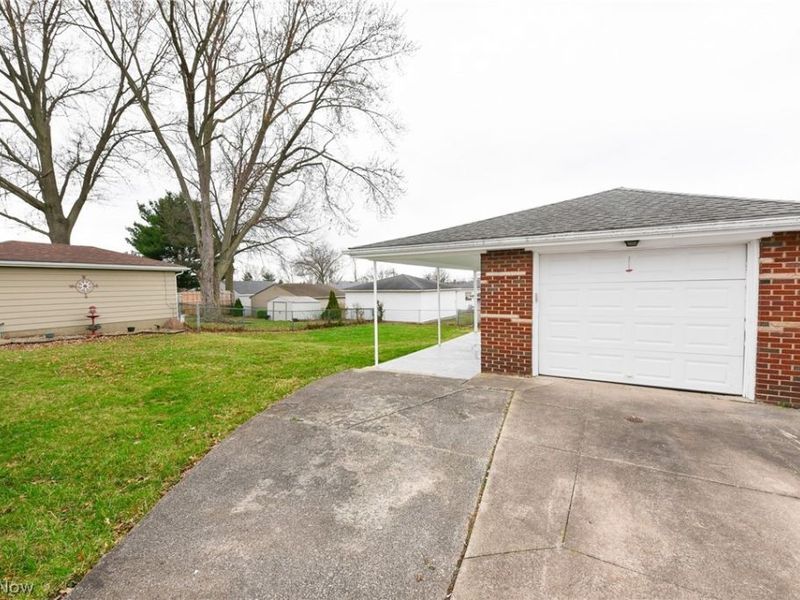 490 Stephens Road, Akron, OH 44312 Photo 3