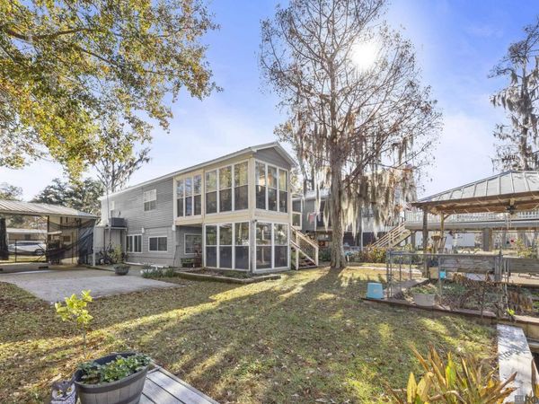 14689 Paradise Rd, Maurepas, LA 70449