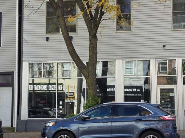 2329 W Belmont Avenue , Unit 2E, Chicago, IL 60618