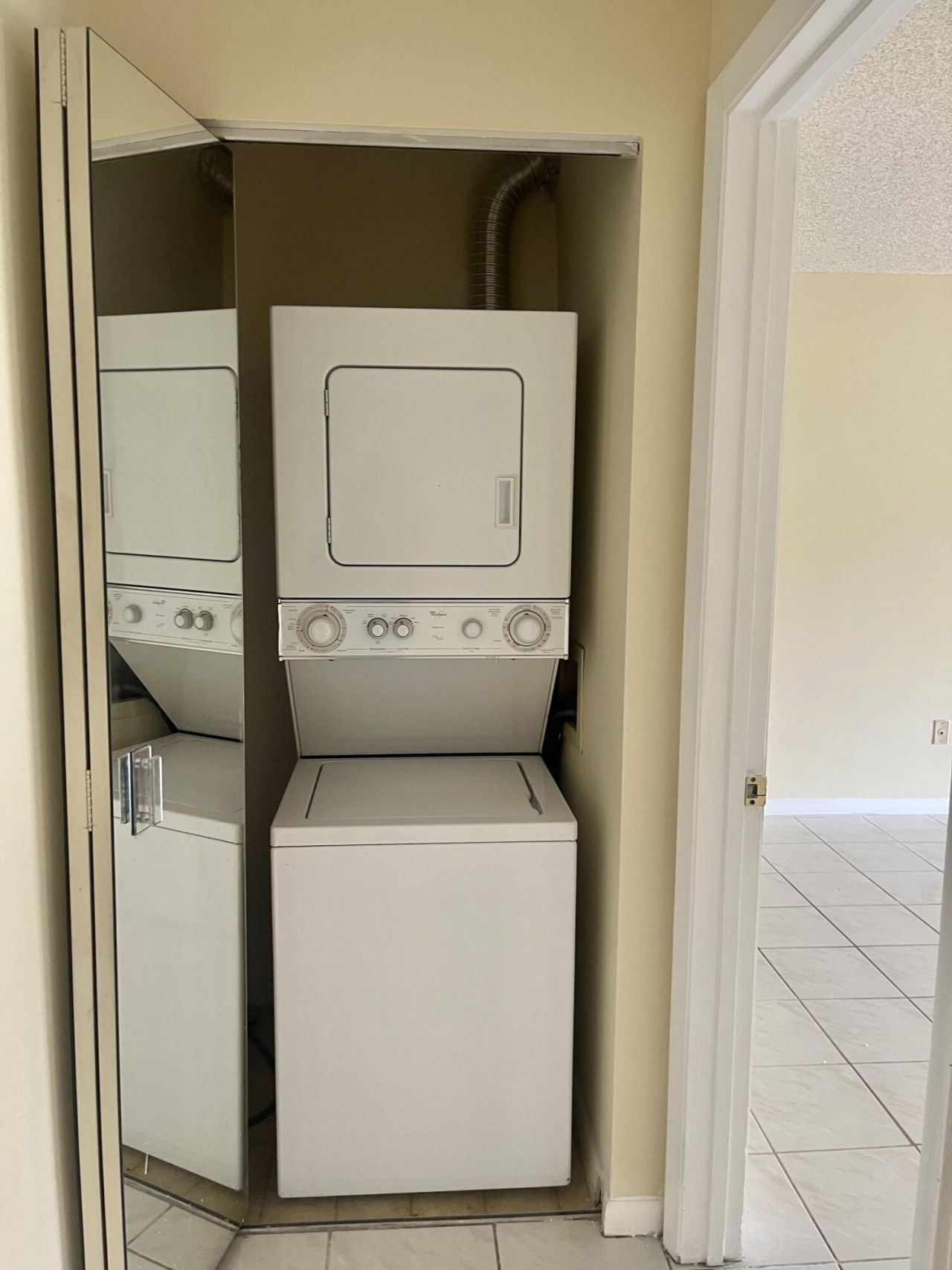 3529 Englewood Drive E, Unit 313, Lake Worth, FL 33467 Photo