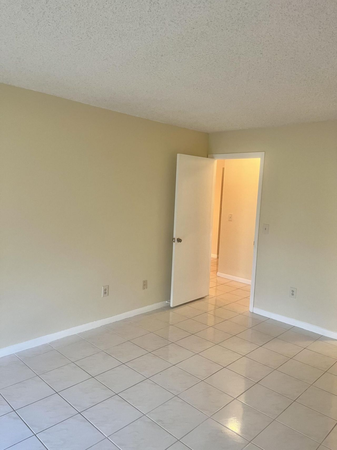3529 Englewood Drive E, Unit 313, Lake Worth, FL 33467 Photo