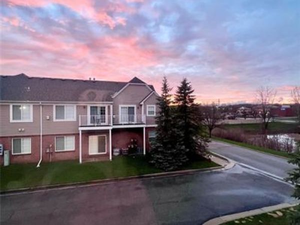 2204 Monarch Drive, Shelby Twp, MI 48316