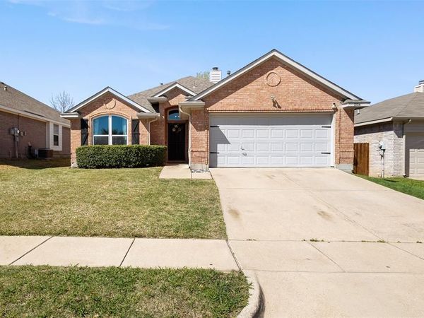 1004 Grand National Boulevard, Fort Worth, TX 76179
