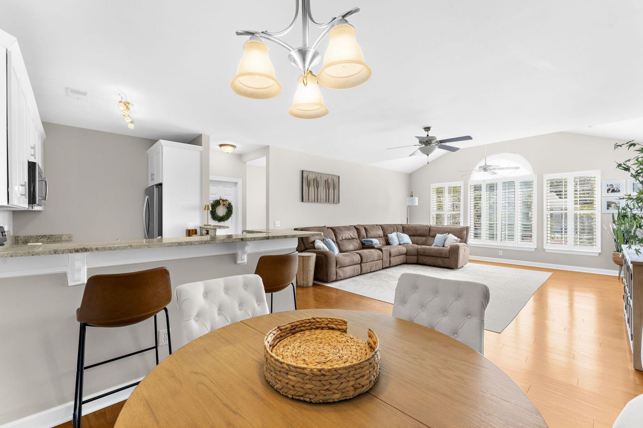 1471 Belcourt Lane Photo 13